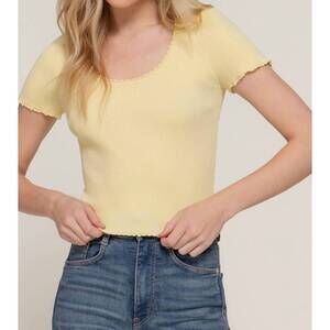 NEW ACTIVE BASIC scallop trim scoop neck short sleeve sweater in yellow